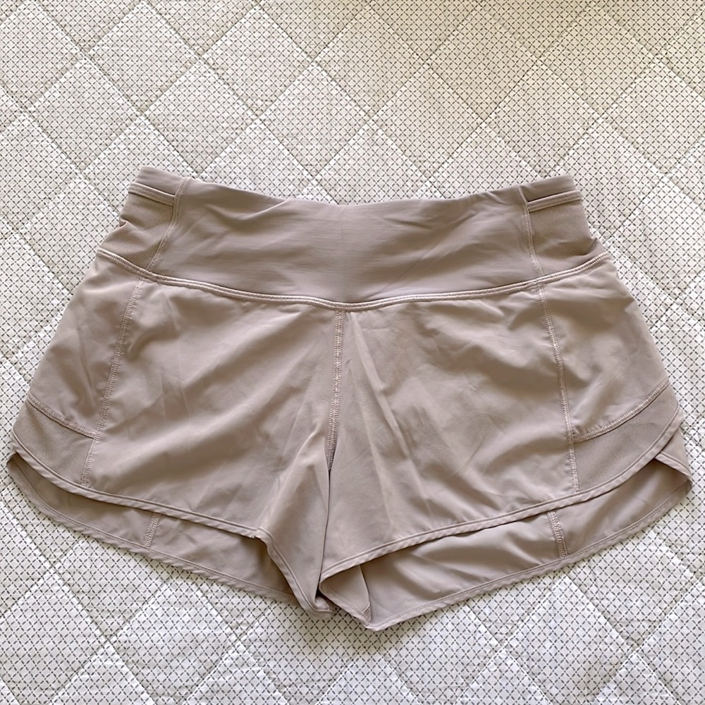 Lululemon Speed Up High-Rise Lined Short (Light Purple) Size 4